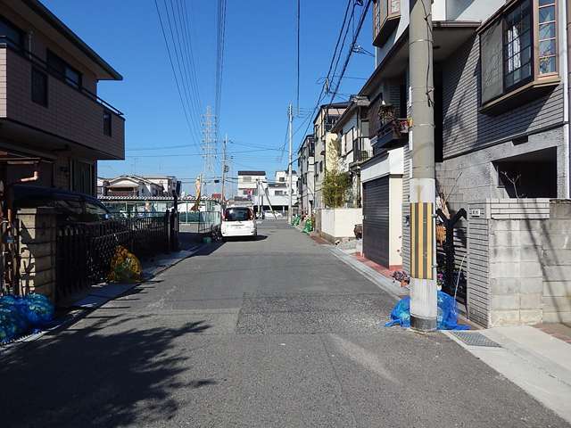 地勢は平坦で、概ね区画の整っています。