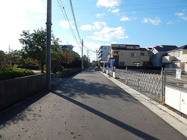 東側には『蓬川公園』が整備され、身近で緑の潤いを感じられる住環境が魅力です。