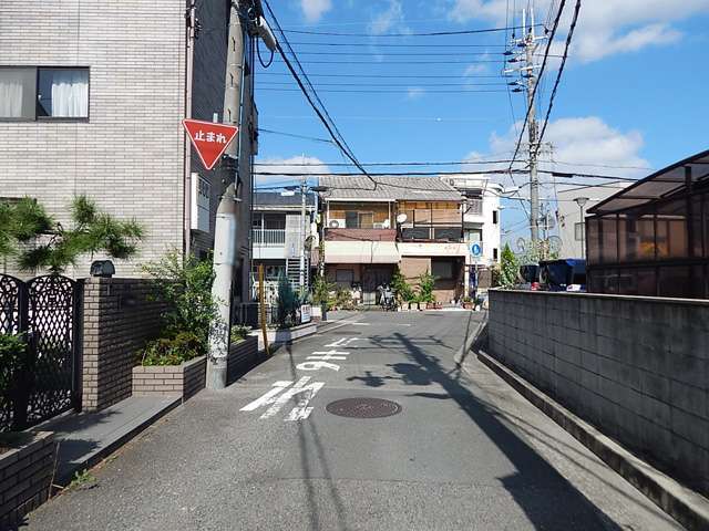 地勢は平坦で、自転車での移動もスムーズです。