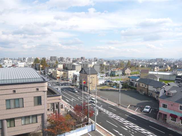 『昆陽東』遠景。「寺本伊丹線」が東西に走っており、アクセス良好です。