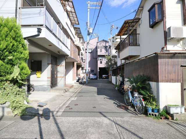 やや道幅の狭いところもありますが、地勢は平坦です。