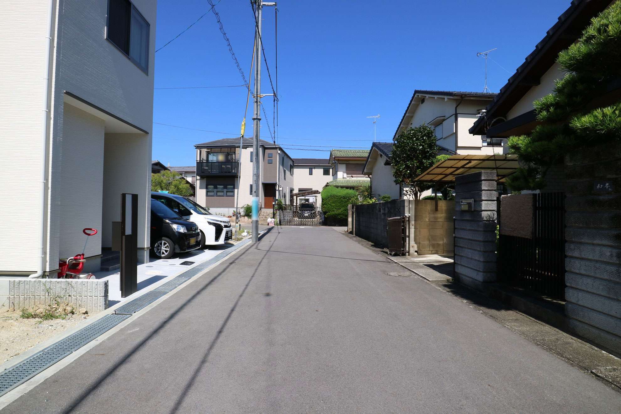 生垣や植栽のある家が多いです。