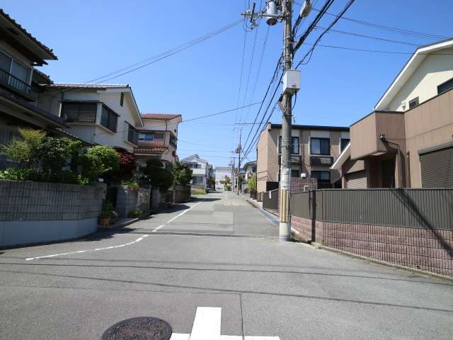 生垣や植栽のある家が多いです。