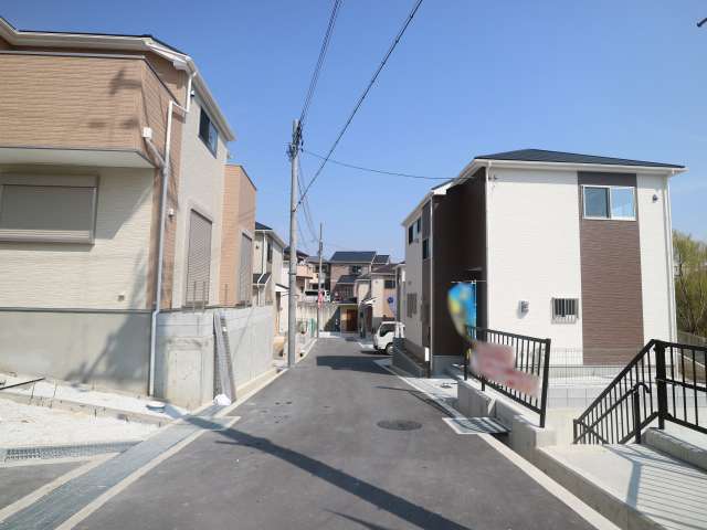 一戸建ての分譲地が広がっています。