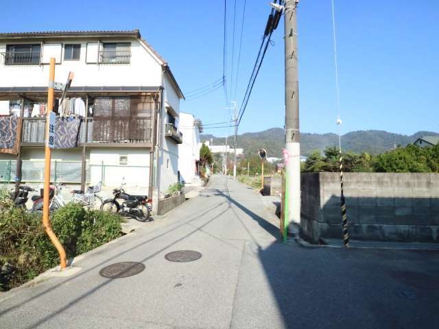 ところどころに田畑が残っています。