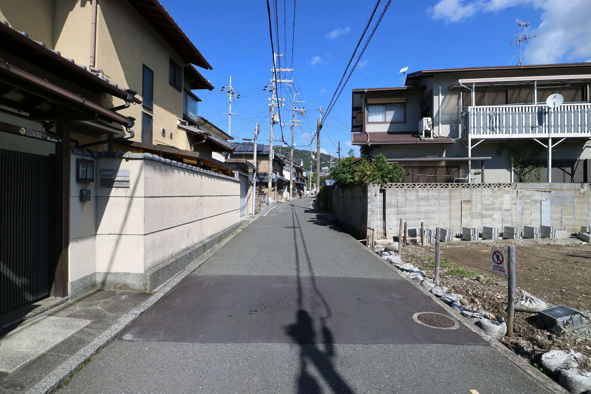 入り組んだ街並みですが、落ち着いた雰囲気が魅力。