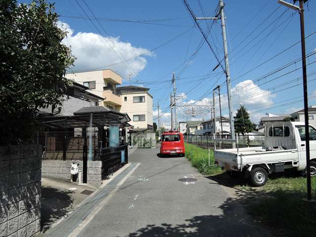 南端を阪急箕面線の線路が通っています。