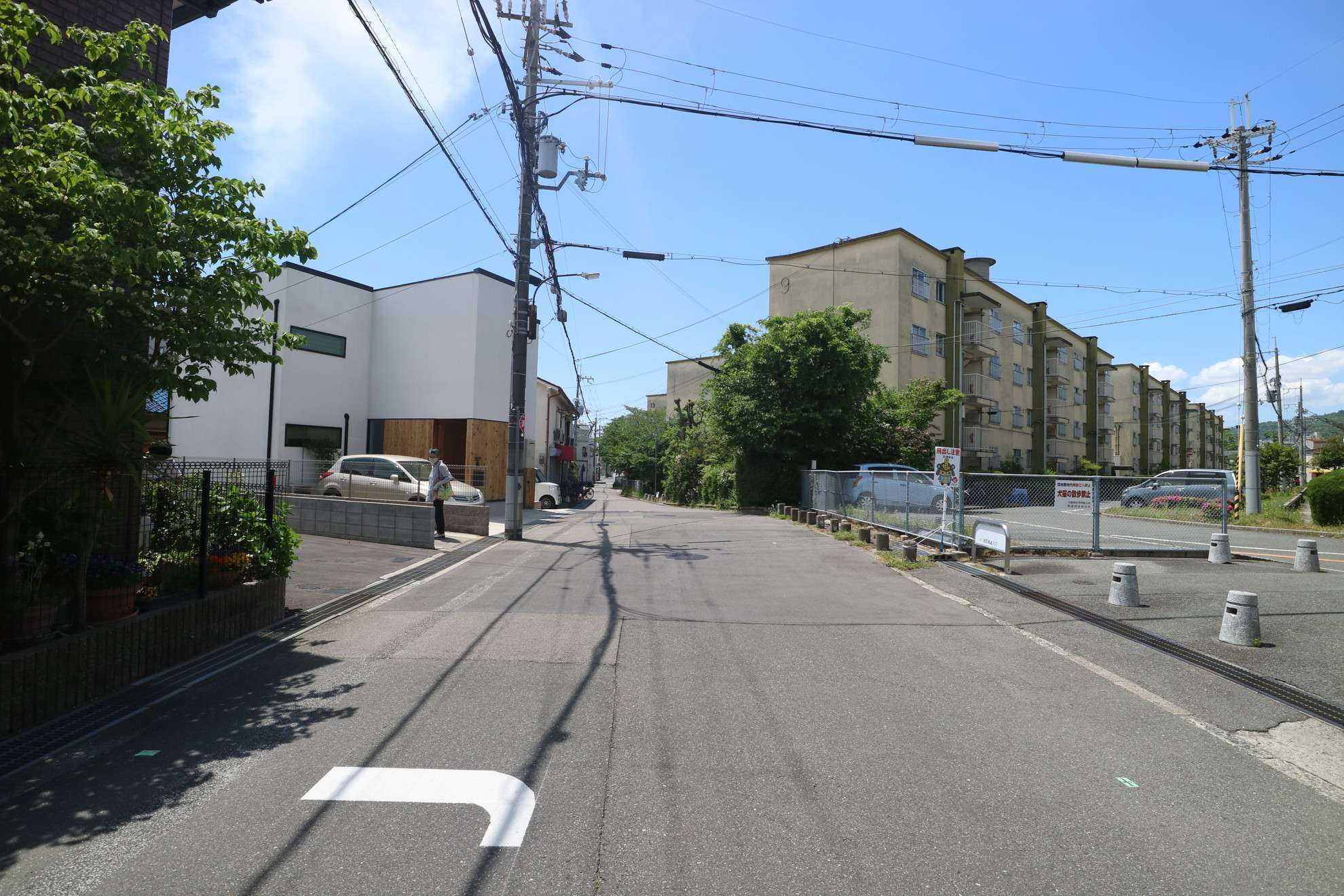 団地が立ち並ぶエリアもあります。