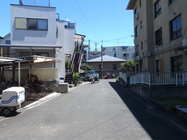 集合住宅が多く見られます。
