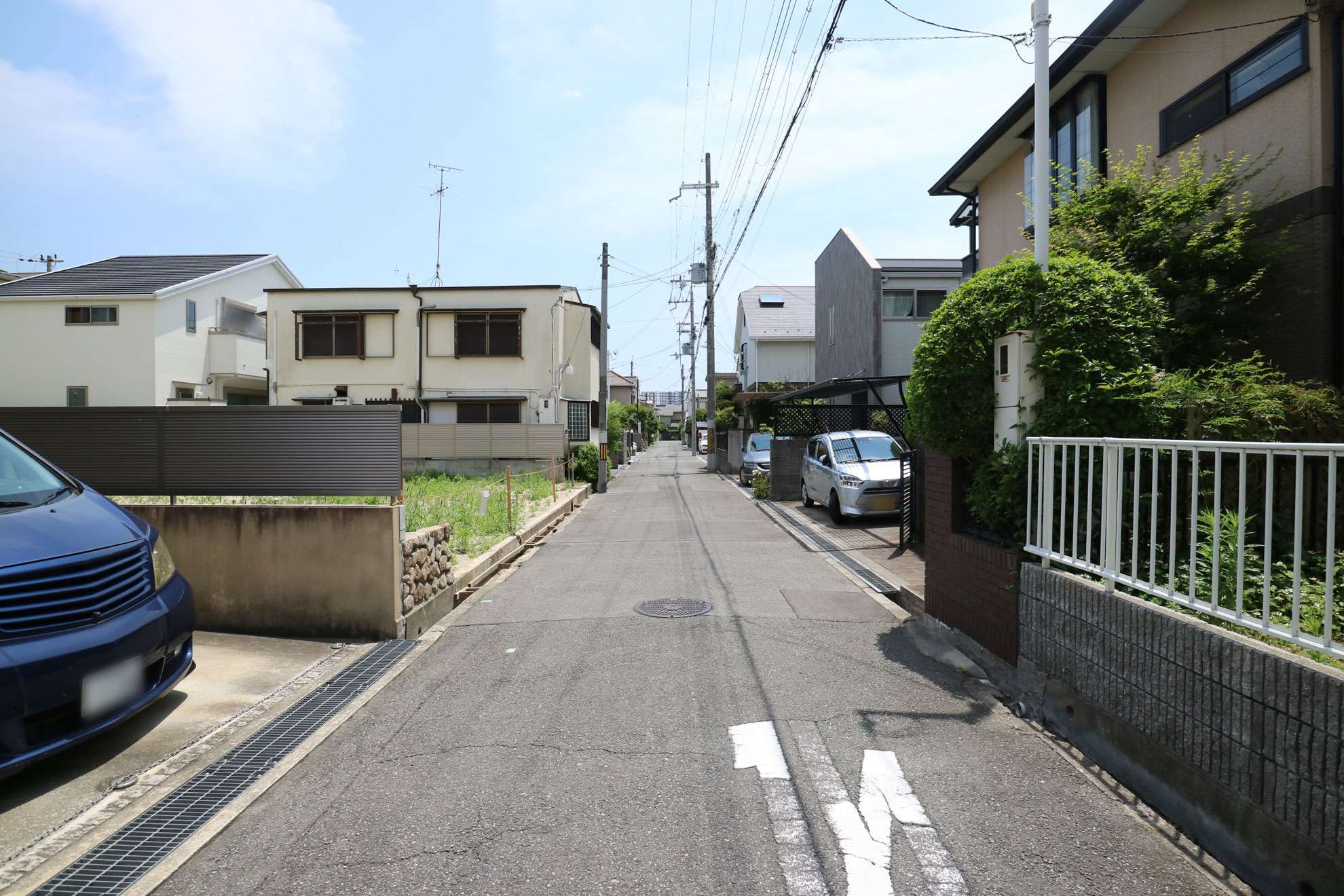 地勢は平坦で、落ち着いた雰囲気の街並みです。