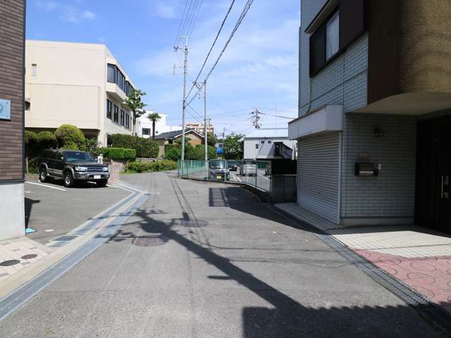 マンションや事務所の少し見られます。