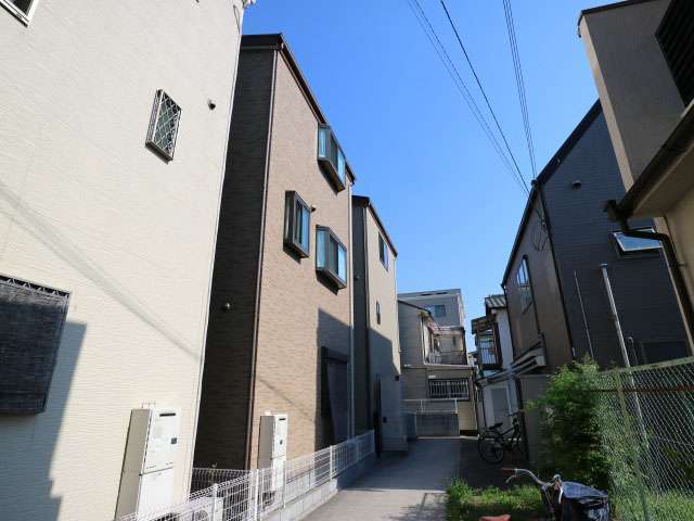 道幅は狭いところが多いです。