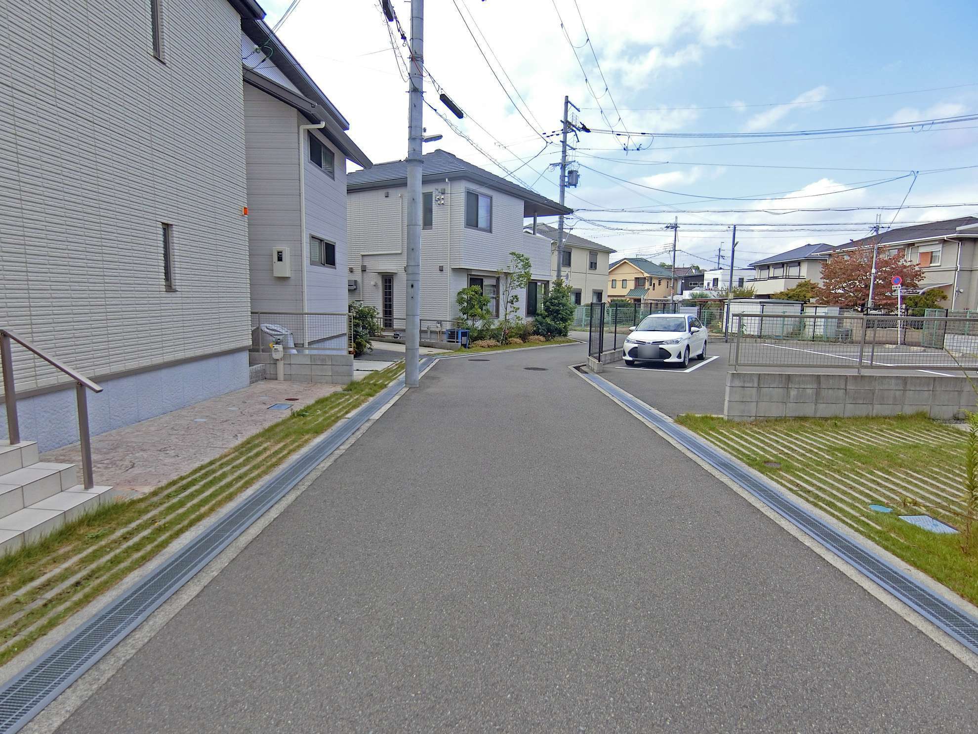 落ち着いた雰囲気の住宅地。