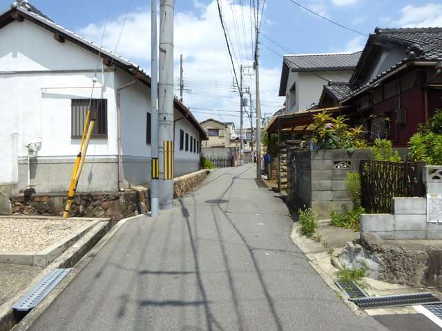 古風な家屋も一部残っています。