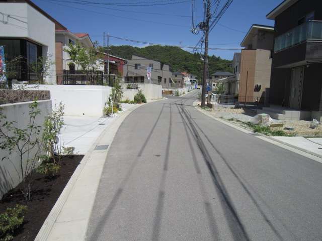 勾配の急な坂道が多いです。