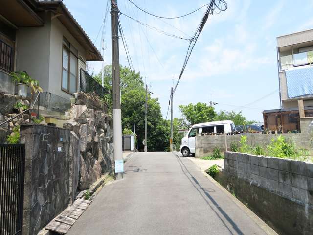 町の南側はやや入り組んだ街並みです。