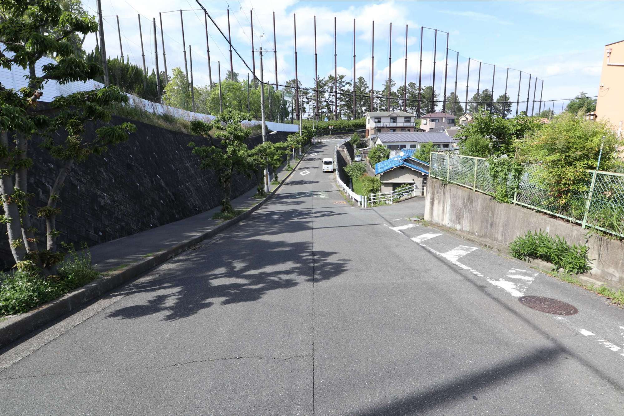 町の北側には広大なゴルフ場が広がっています。