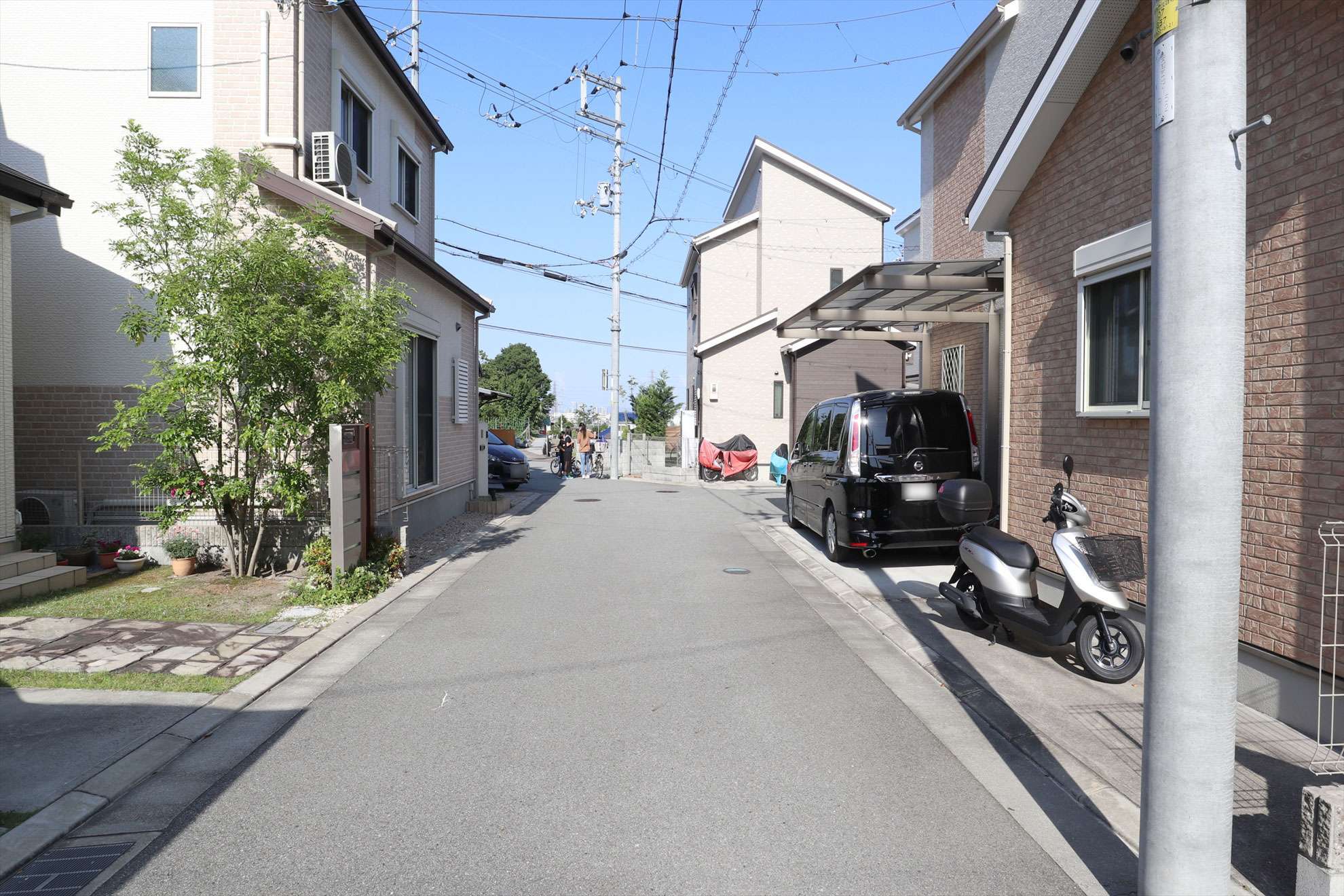 比較的新しい一戸建てが集まったエリア。