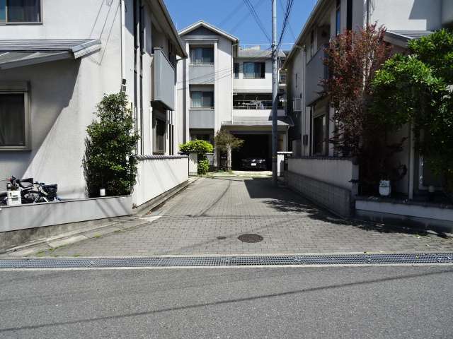 地勢は平坦で、自転車での移動もスムーズです。