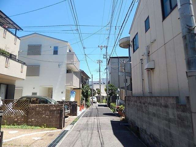 道幅は狭く、入り組んでいるところが多いです。