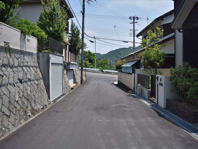 身近に緑を感じる住宅地です。