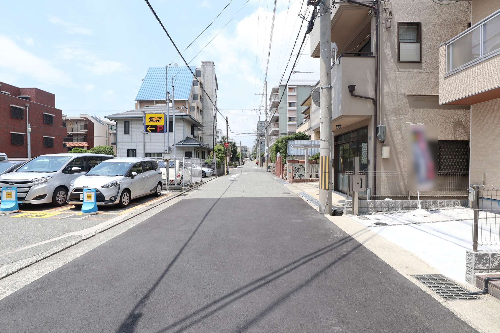 区画の整ったすっきりした印象の街並みです。