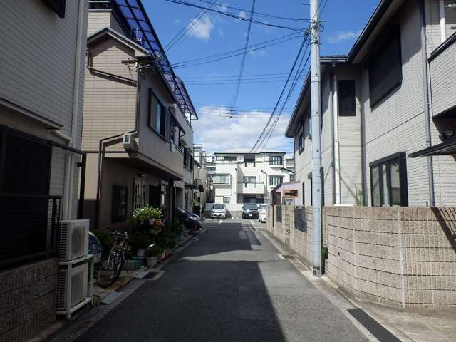 道幅が狭い場所もありますが、地勢は平坦。