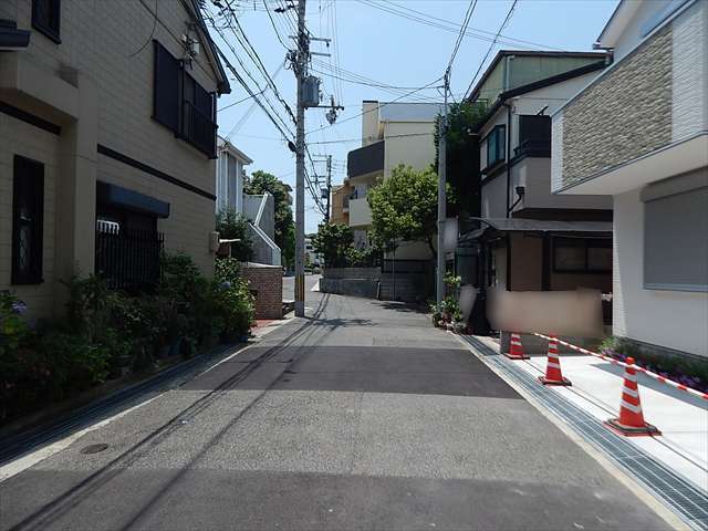 一部道幅が狭く入り組んでいるところもありますが、地勢はほぼ平坦です。