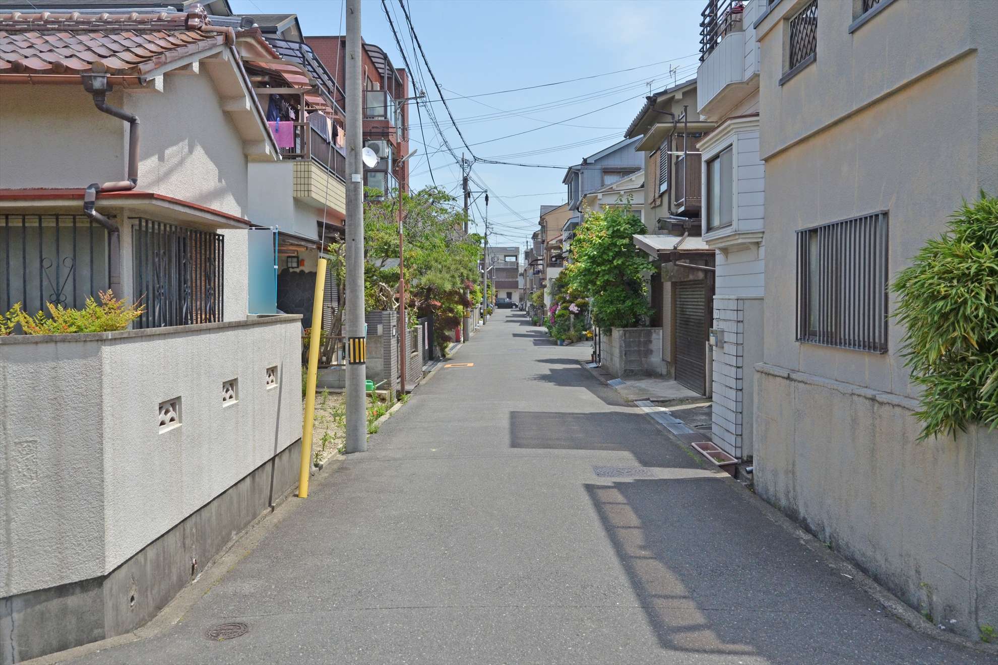 区画が整っており、直線的な街路ですっきりとした街並みです。