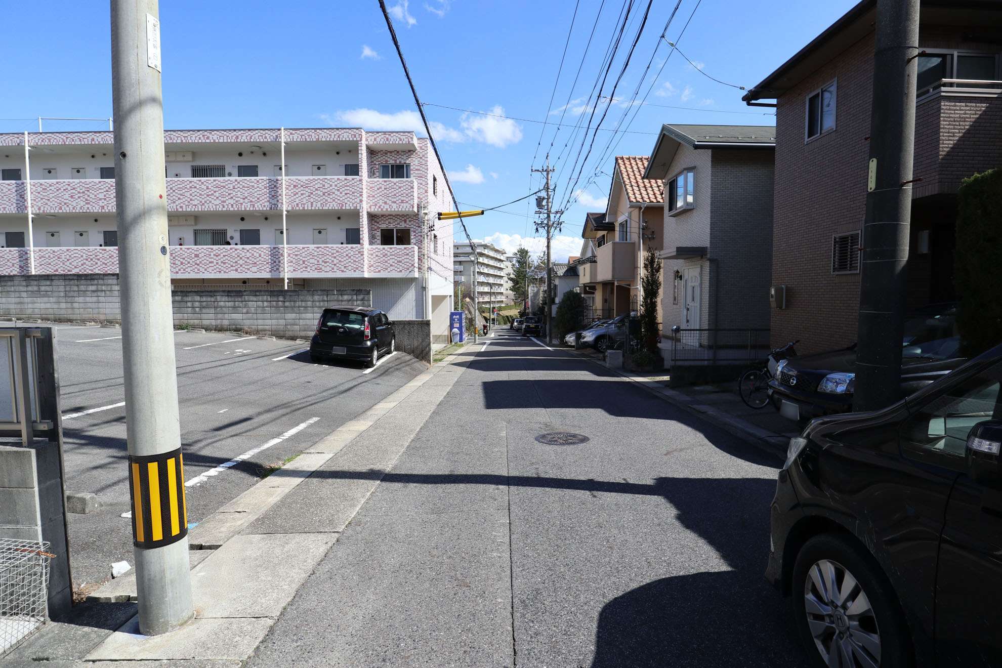 緩やかな傾斜がありますが、自転車でもスムーズに移動できます。