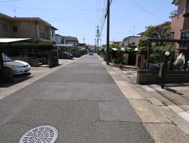 区画の整ったすっきりとした街並みです。