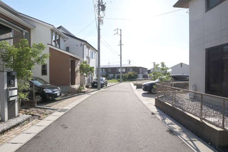 尾張旭市西大道町六兵衛前