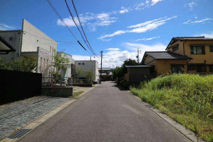 日進市岩崎町根裏