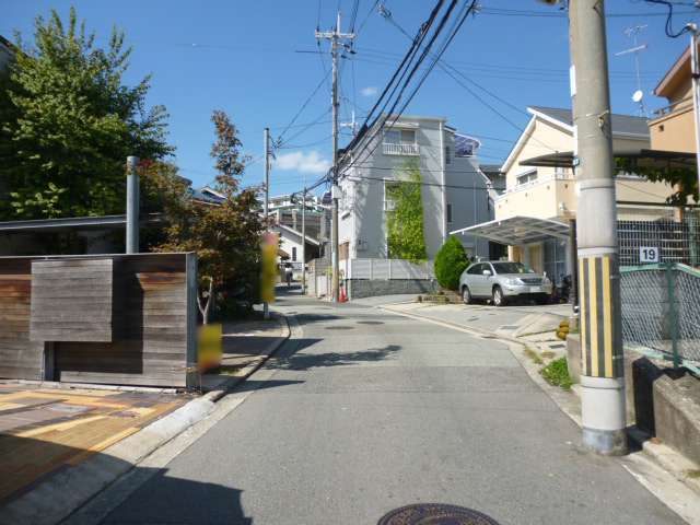 西宮市獅子ケ口町