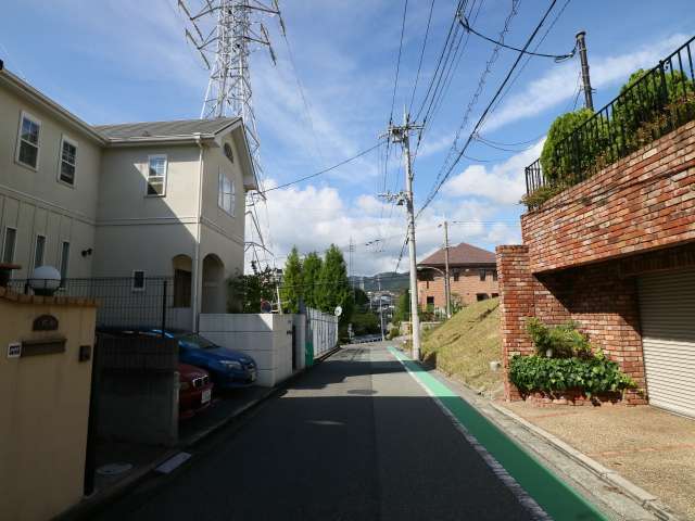 西宮市松ケ丘町