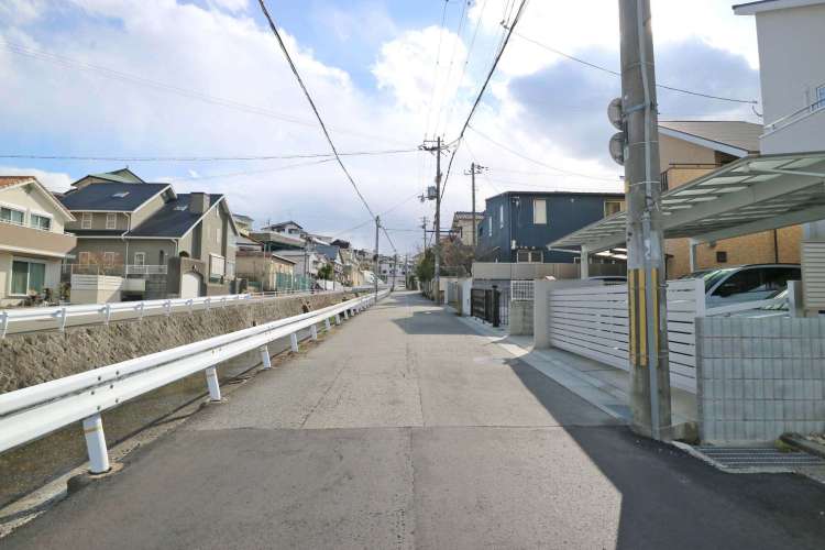 宝塚市宝梅1丁目