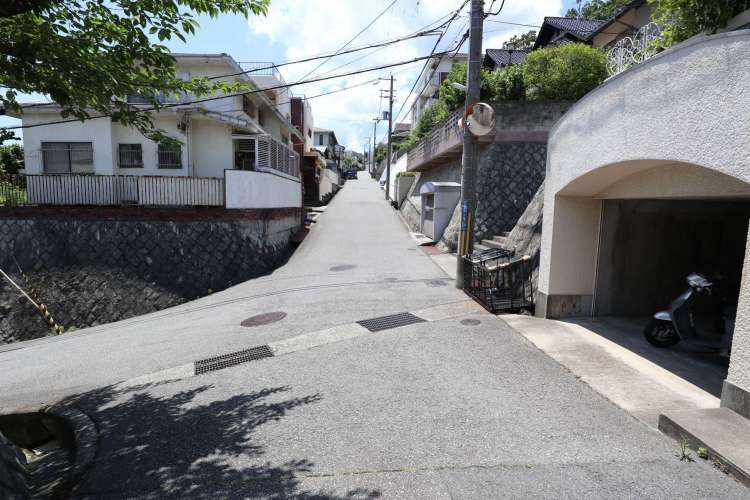 宝塚市仁川高丸1丁目
