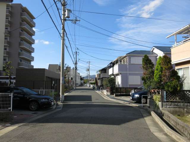 宝塚市口谷西1丁目