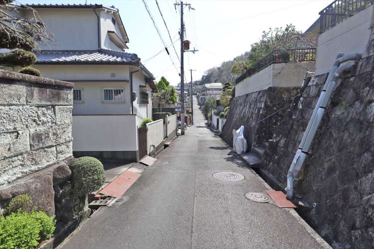 宝塚市花屋敷松ガ丘
