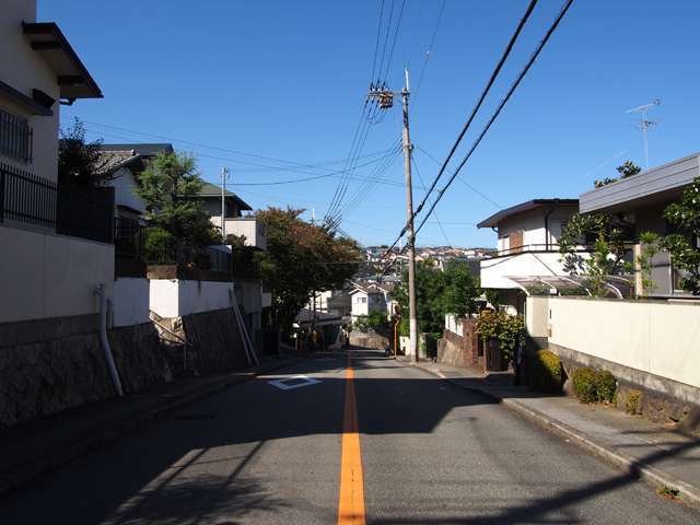 宝塚市花屋敷松ガ丘