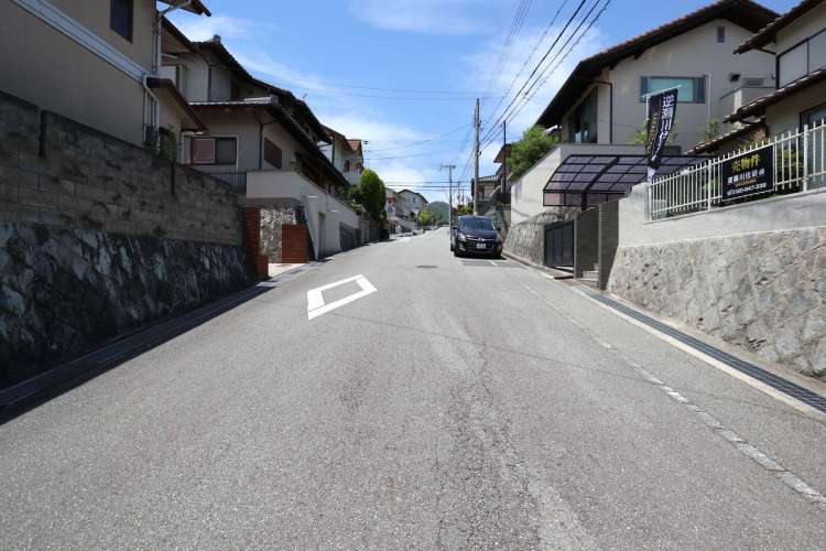 宝塚市逆瀬台6丁目