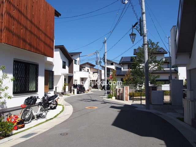 宝塚市小浜2丁目