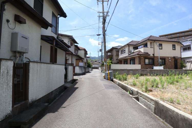 宝塚市伊孑志2丁目