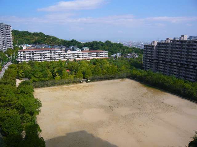 宝塚市すみれガ丘1丁目