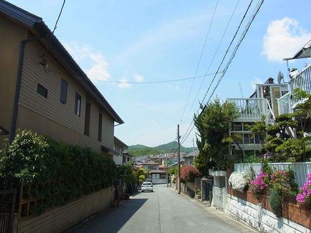 川西市萩原台東1丁目