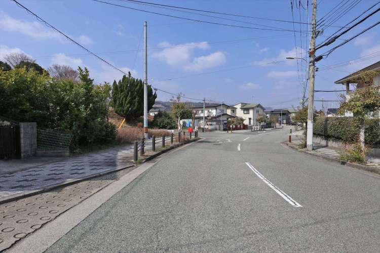 川西市萩原台西3丁目