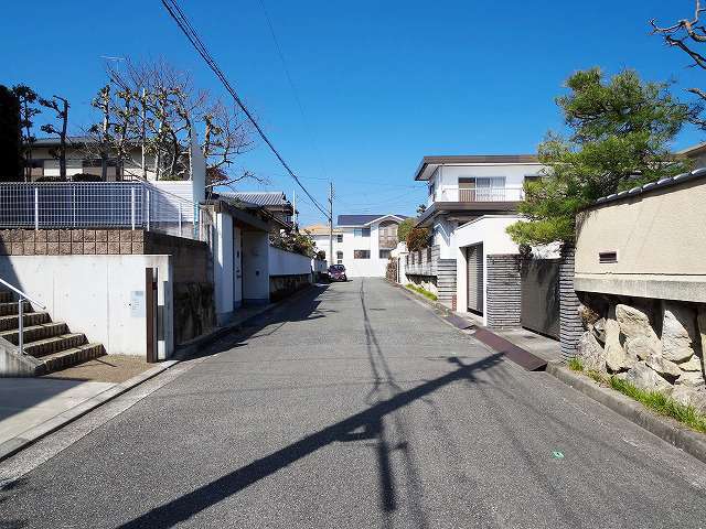 川西市清和台東3丁目