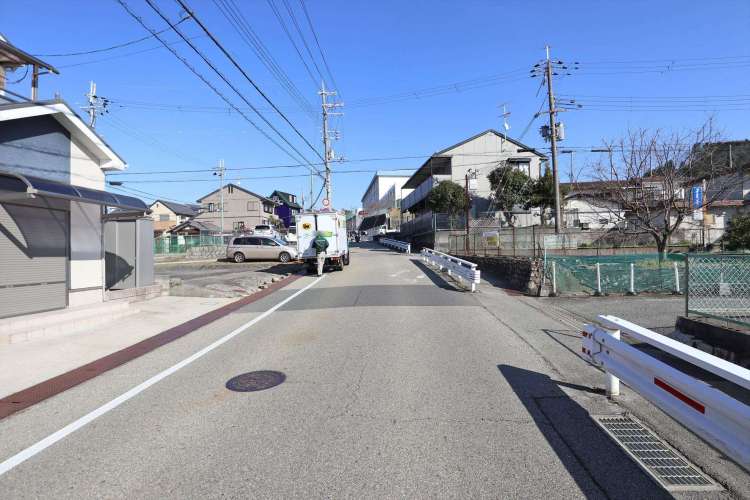 川西市見野1丁目