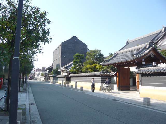 尼崎市開明町3丁目