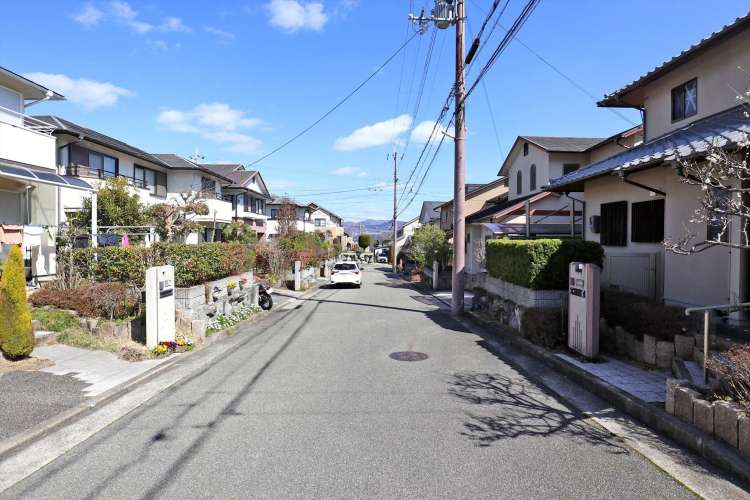川辺郡猪名川町猪名川町白金1丁目
